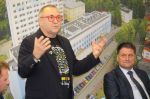 Jerzy Owsiak z wizytą w cieszyńskim szpitalu.